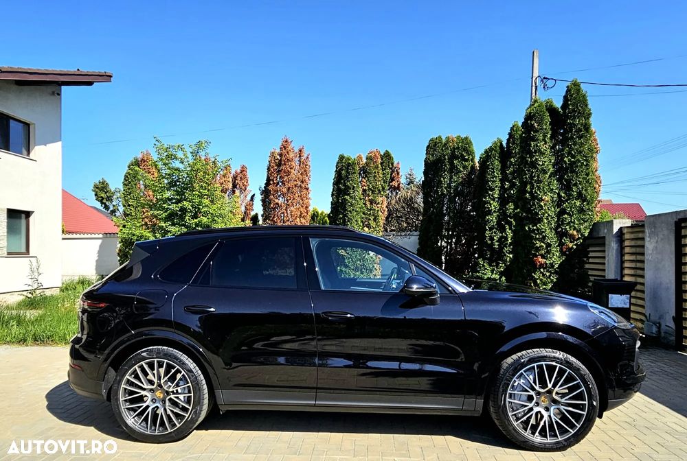 Porsche Cayenne Standard - 7