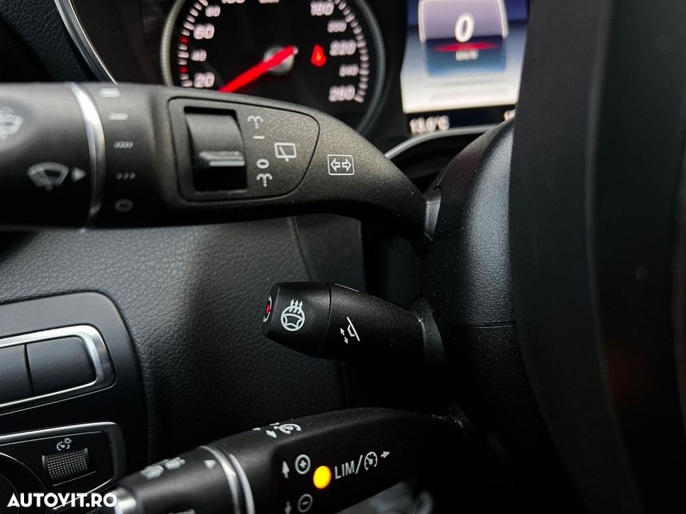 Mercedes-Benz C - 24