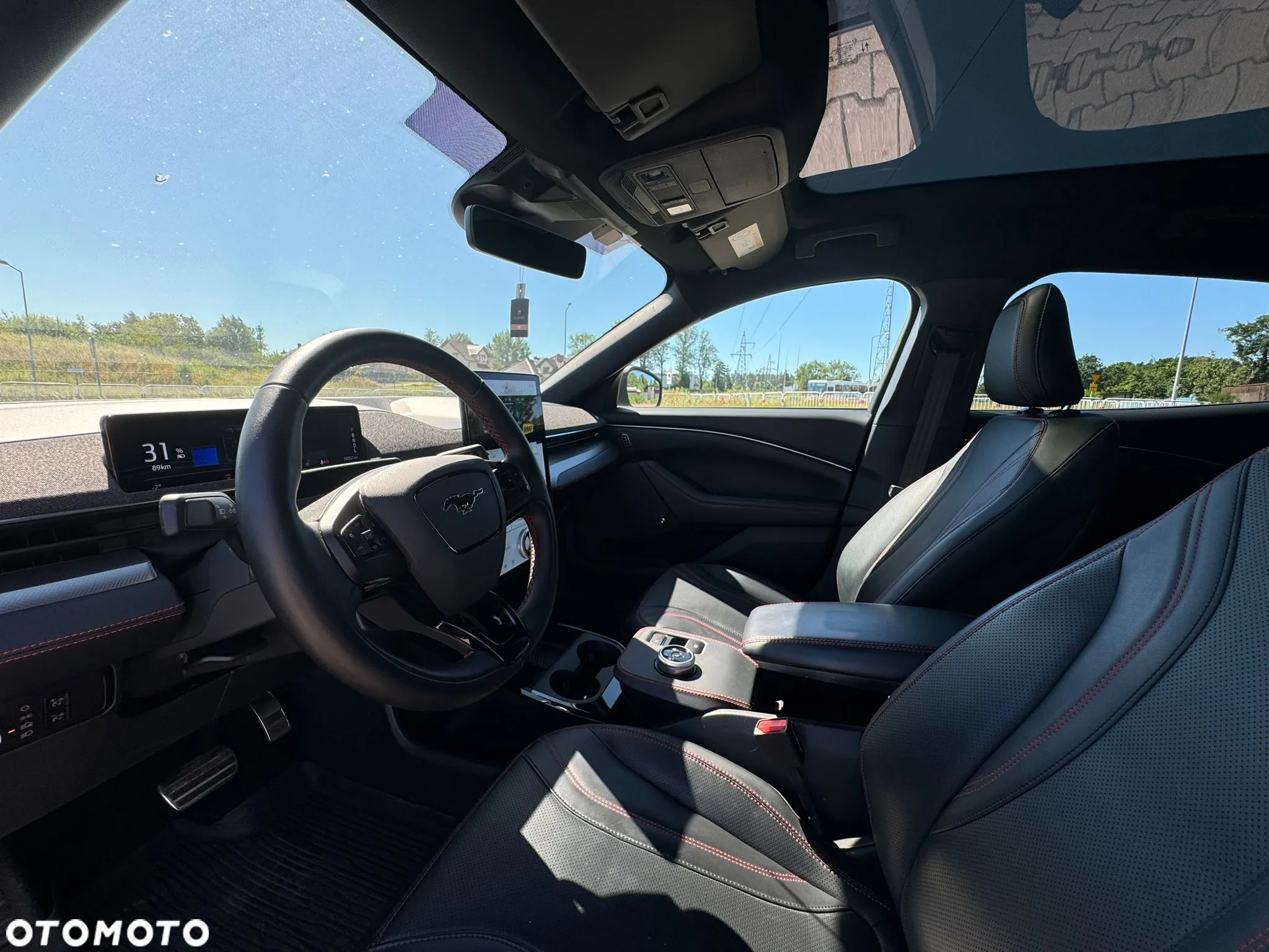 Ford Mustang Mach-E 98kWh AWD First Edition - 11