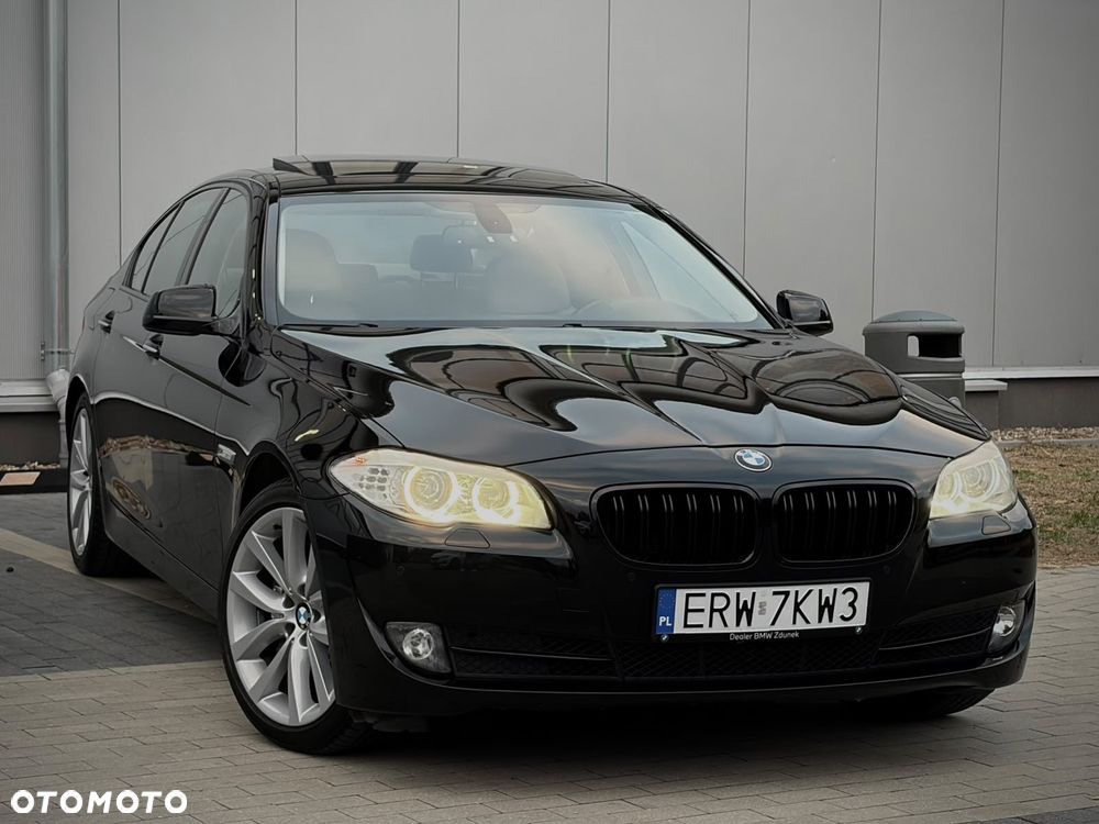 BMW F10 2011 photo 2