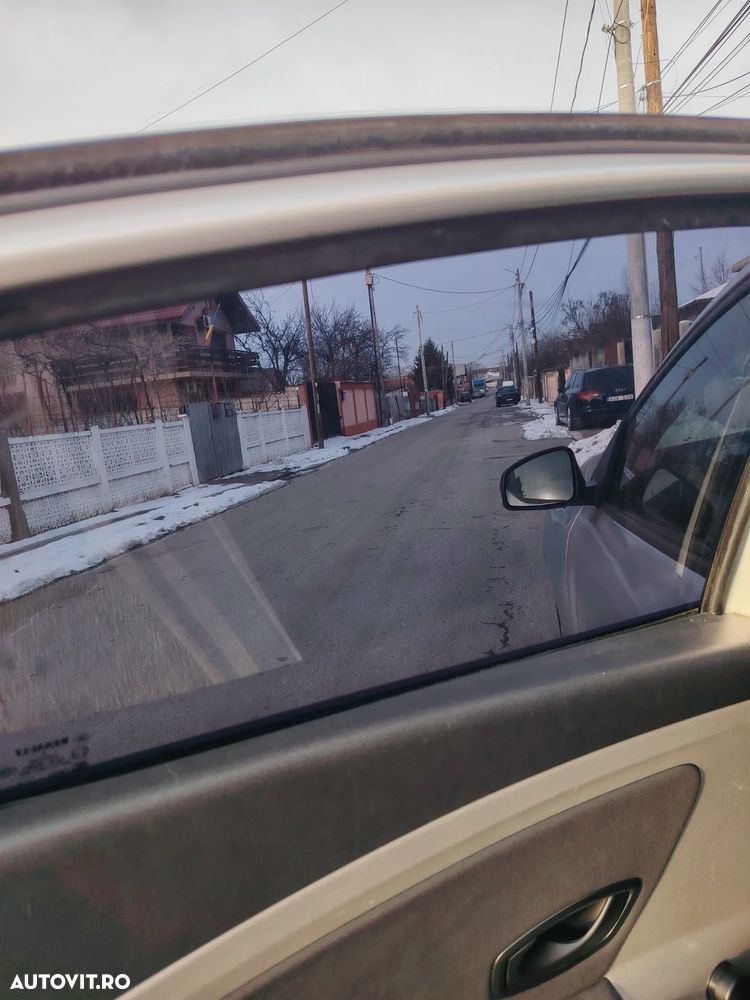 Renault Fluence 1.6 16V Authentique - 17