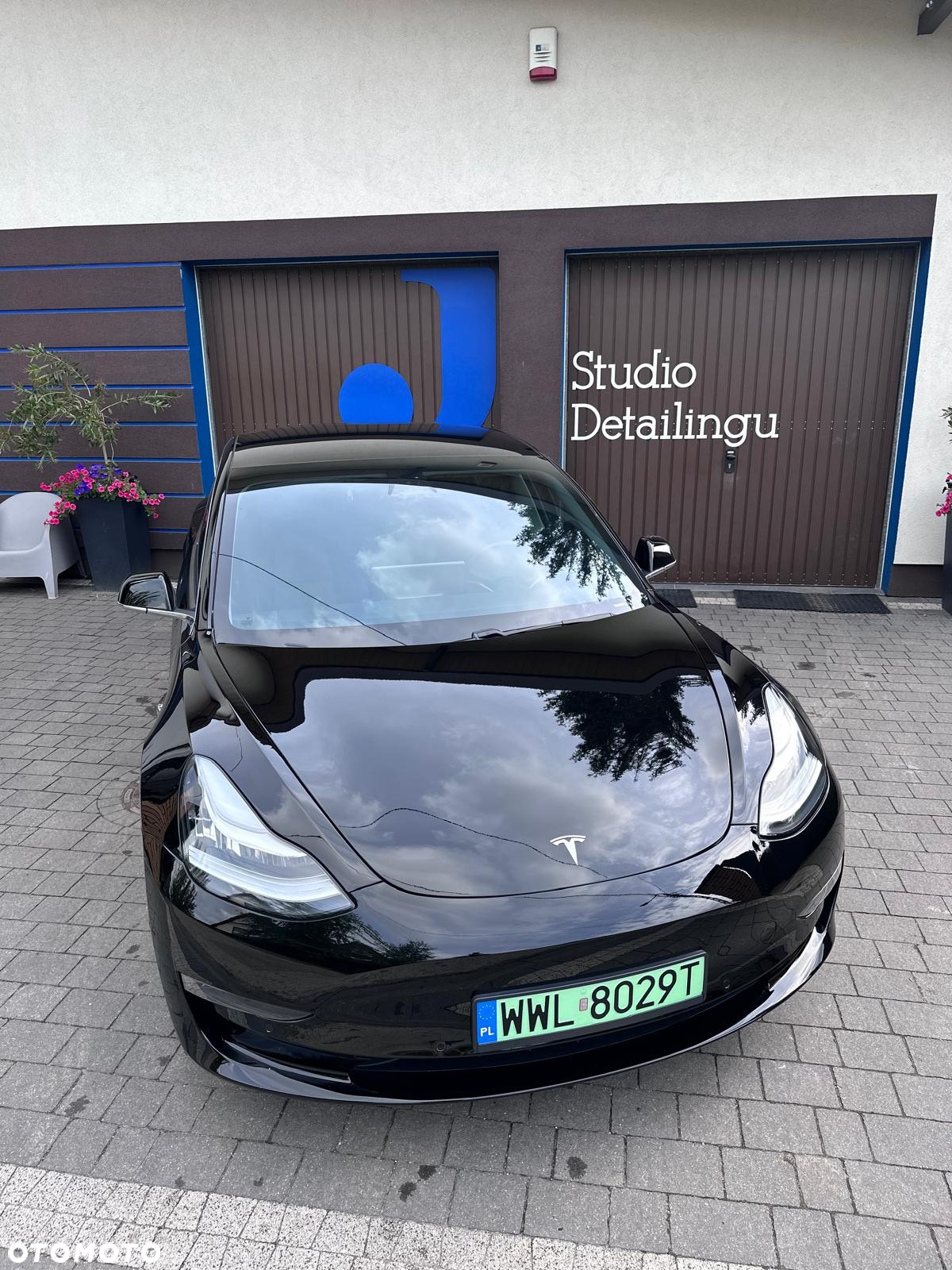 Tesla Model 3 Standard Reichweite Plus Hinterradantrieb - 2