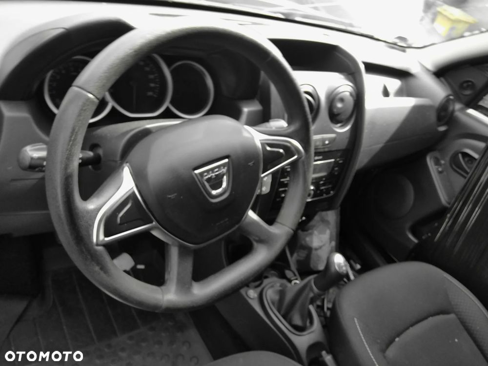 DACIA DUSTER 4 SZT KOLA 16'' 215 65 STALOWE FELGI OPONY DOT26 YOKOHAMA CENA Z DOSTAWA - 20
