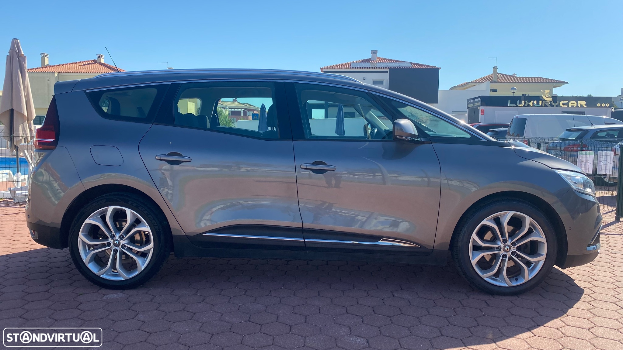 Renault Grand Scénic 1.6 dCi Intens SS - 6