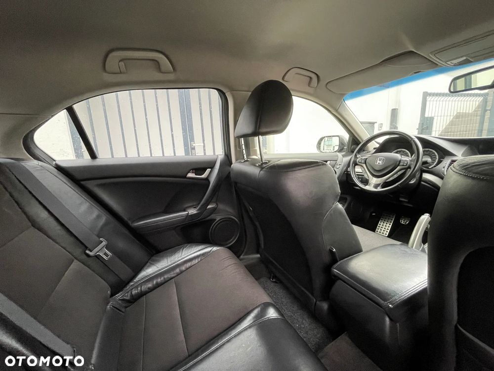 Honda Accord ver-2-4-type--s-navi - 23