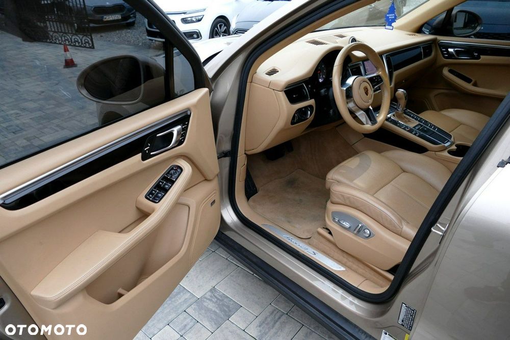 Porsche Macan S - 16