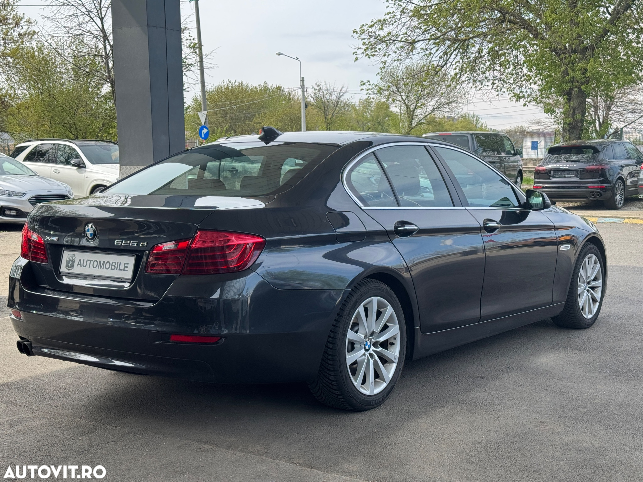 BMW Seria 5 525d xDrive AT - 7