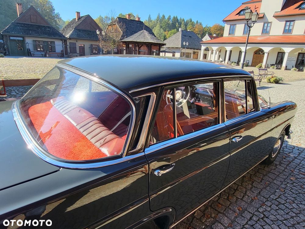 Mercedes-Benz Klasa E - 19