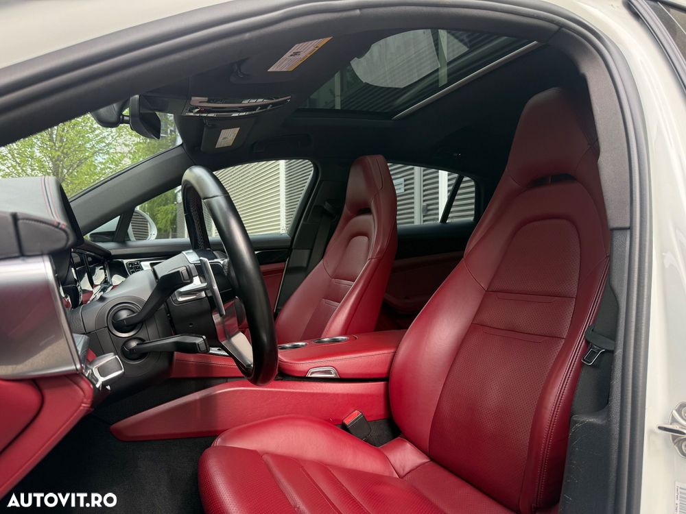 Porsche Panamera - 8