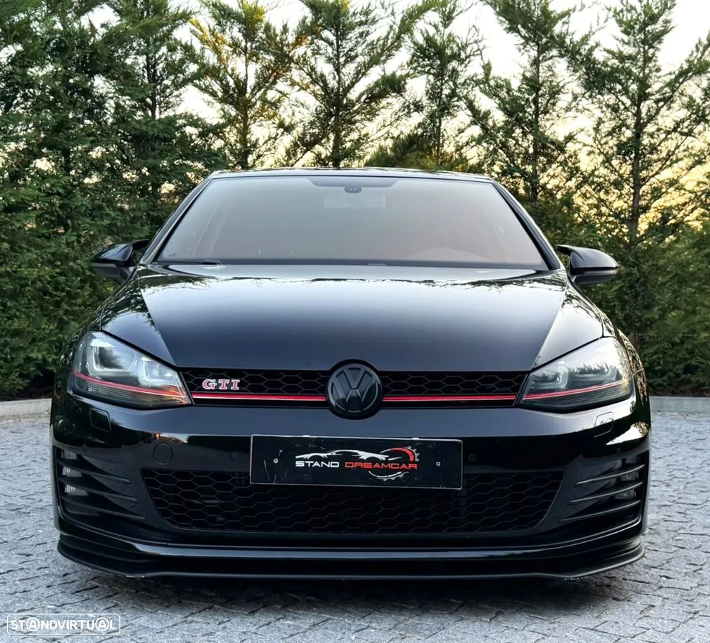 VW Golf GTI Performance BlueMotion DSG - 2