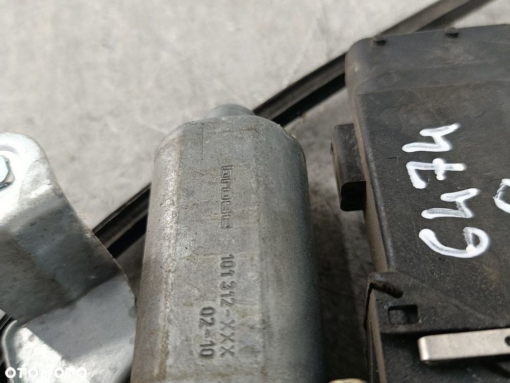 PODNOŚNIK SZYBY PRAWY PRZÓD SKODA OCTAVIA I FL 0130821730 BOSCH - 5