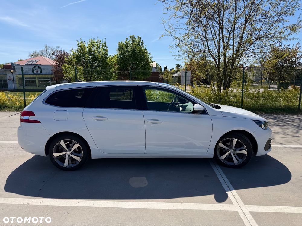 Peugeot 308 1.2 PureTech Allure Pack S&S EAT8 - 20