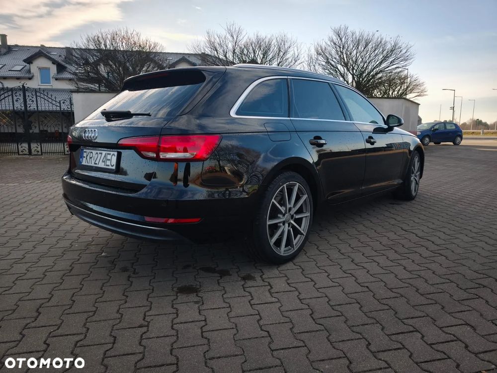 Audi A4 Avant 2.0 TDI Design S tronic - 8