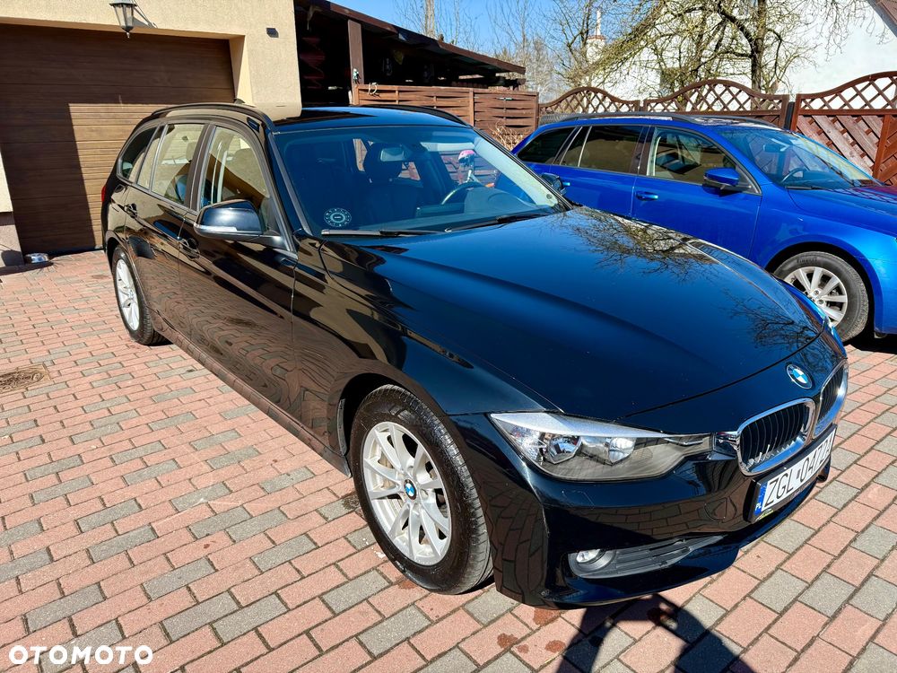 BMW Seria 3 320i - 3