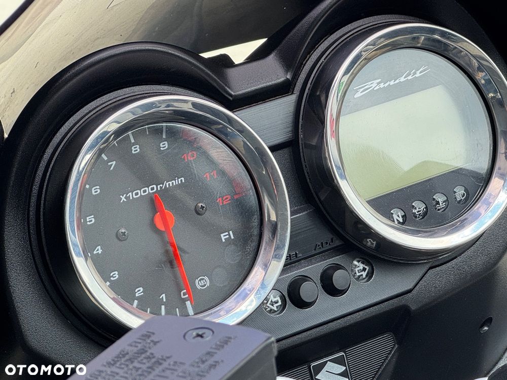 Suzuki Bandit - 14
