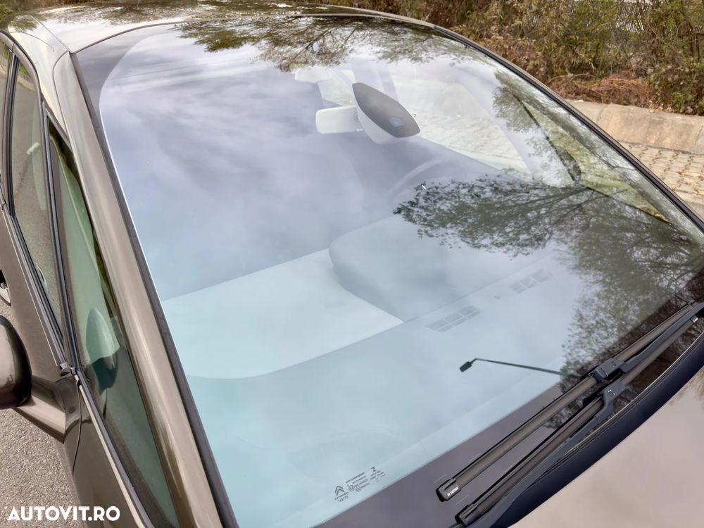 Citroën C4 Picasso 1.6 e-HDI Aut. Intensive - 28
