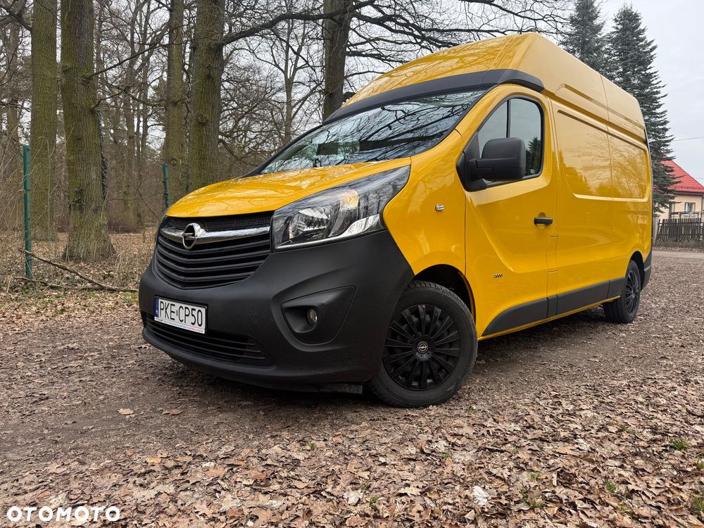 Opel Vivaro - 1