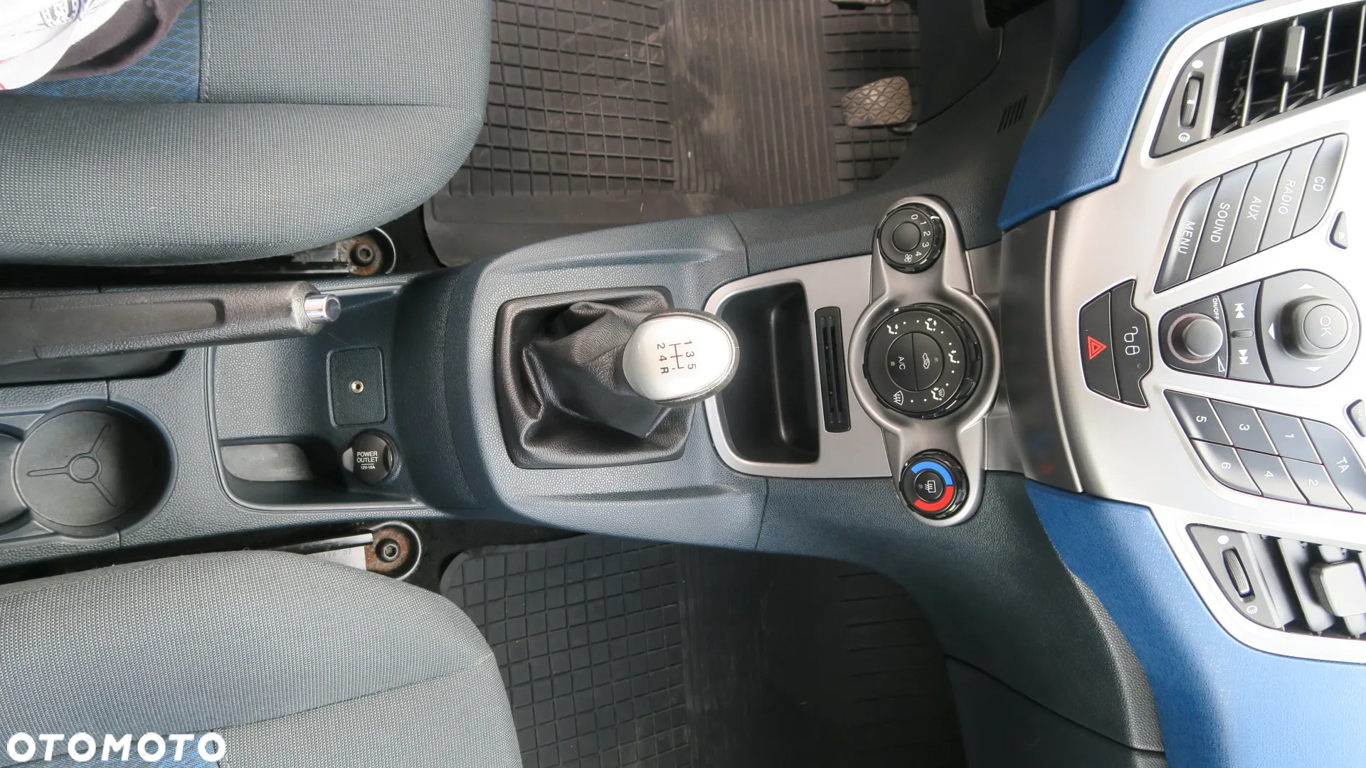 Ford Fiesta 1.4 Ambiente - 14