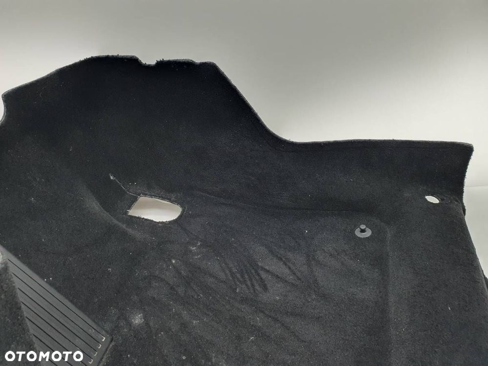 WYKŁADZINA DYWAN KIEROWCY VOLVO S90 II 32260094 - 2