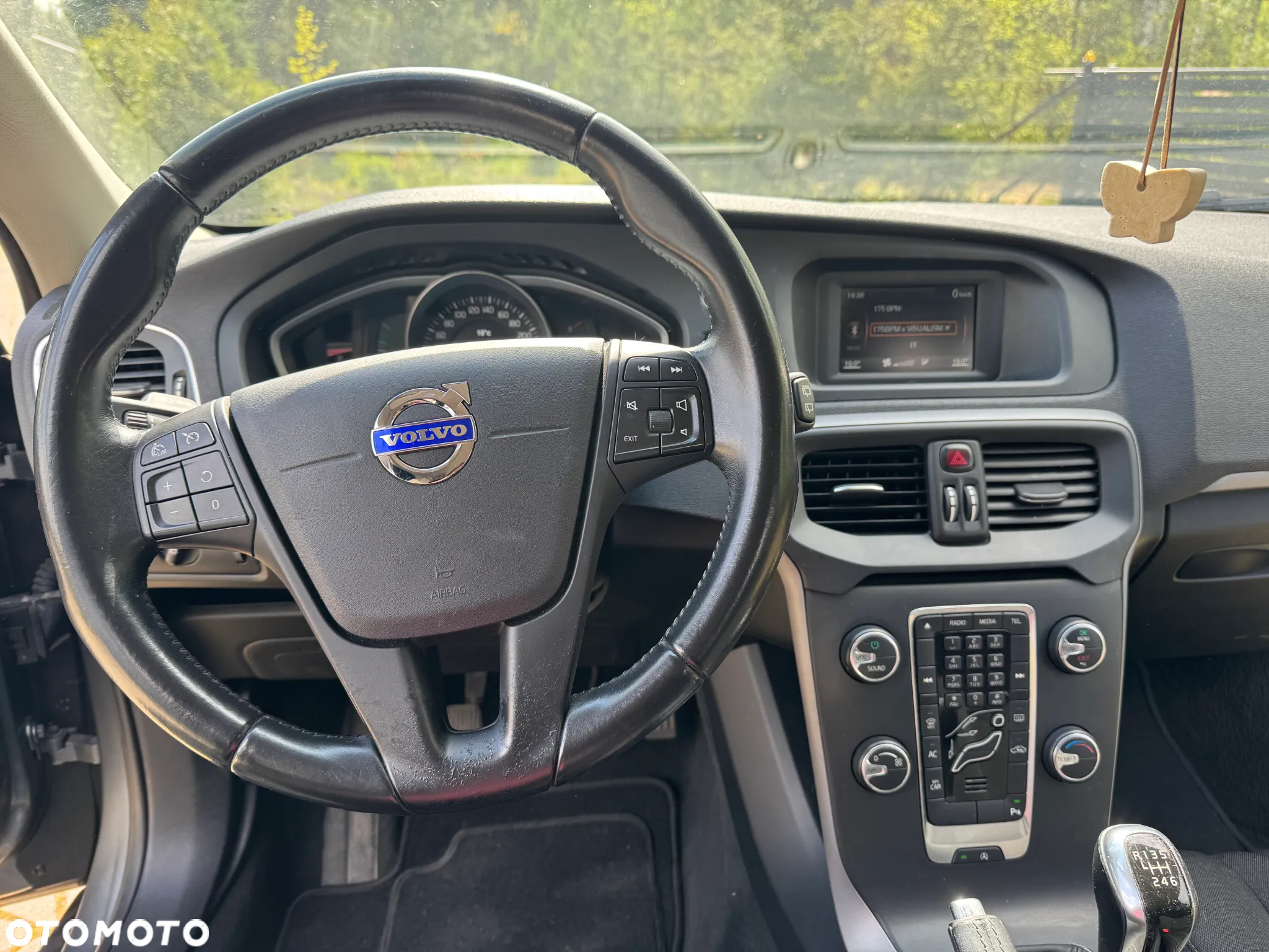 Volvo V40 D2 - 12