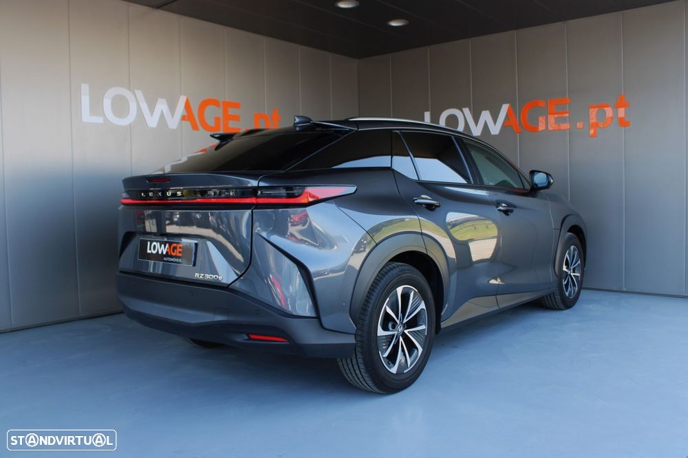 Lexus rz-300e Premium - 40