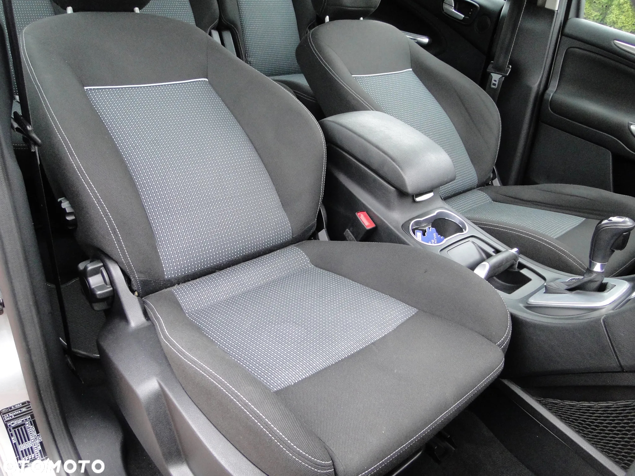 Ford S-Max 2.0 TDCi DPF Titanium - 17