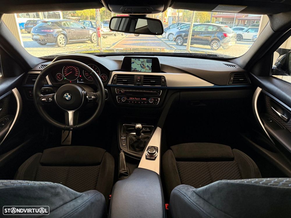 BMW 328 i Pack M - 15