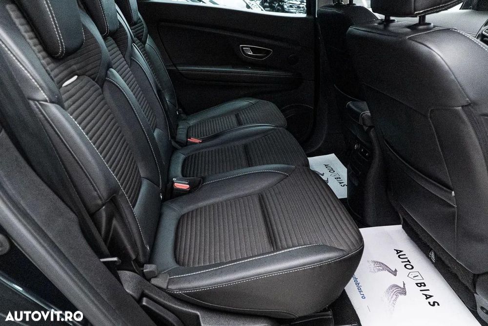 Renault Grand Scenic - 22