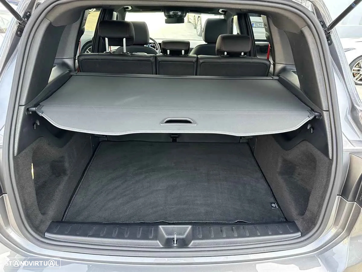 Mercedes-Benz GLB 35 AMG 4Matic - 38