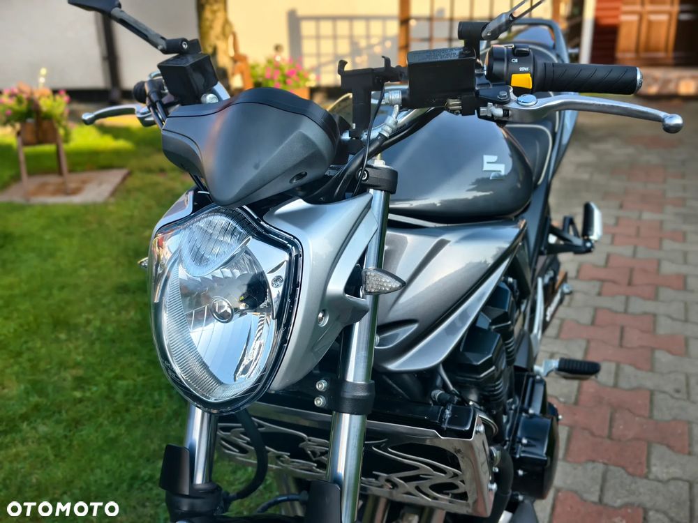 Suzuki Bandit - 25