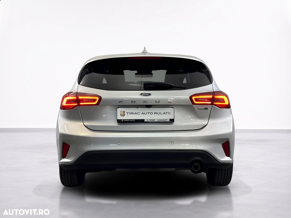 Ford Focus - 5