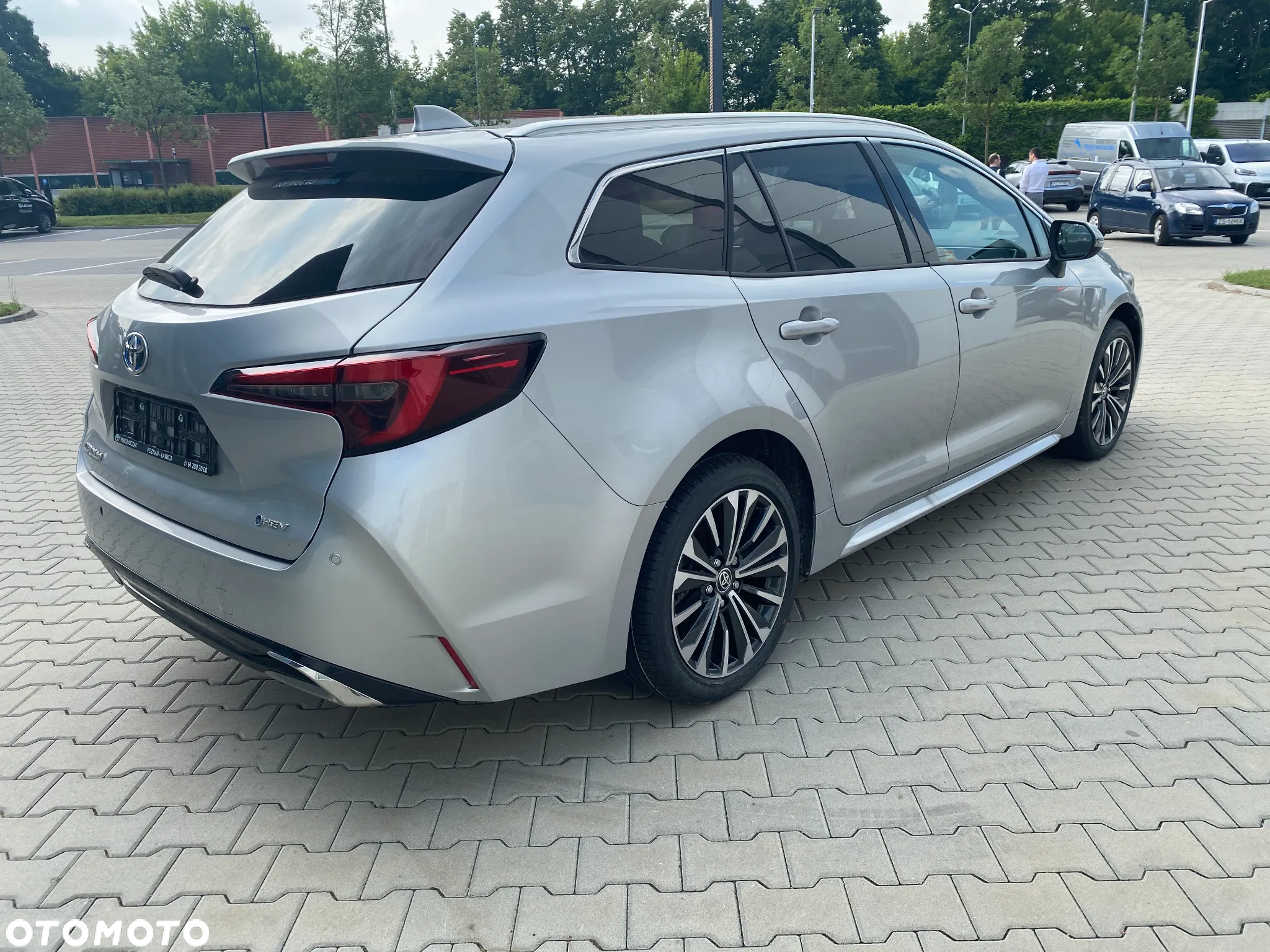 Toyota Corolla 1.8 Hybrid Style - 2