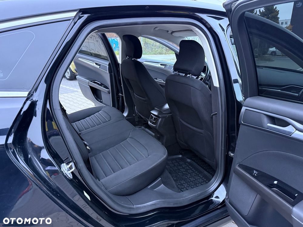 Ford Mondeo - 31