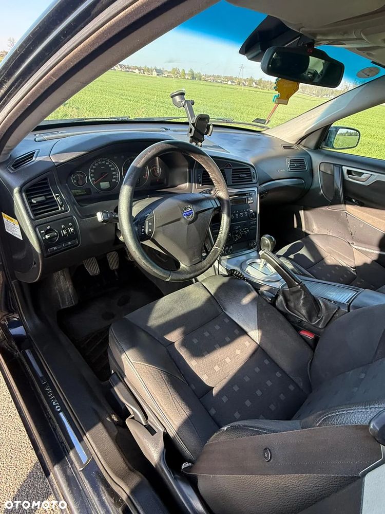 Volvo S60 2.4 D - 8