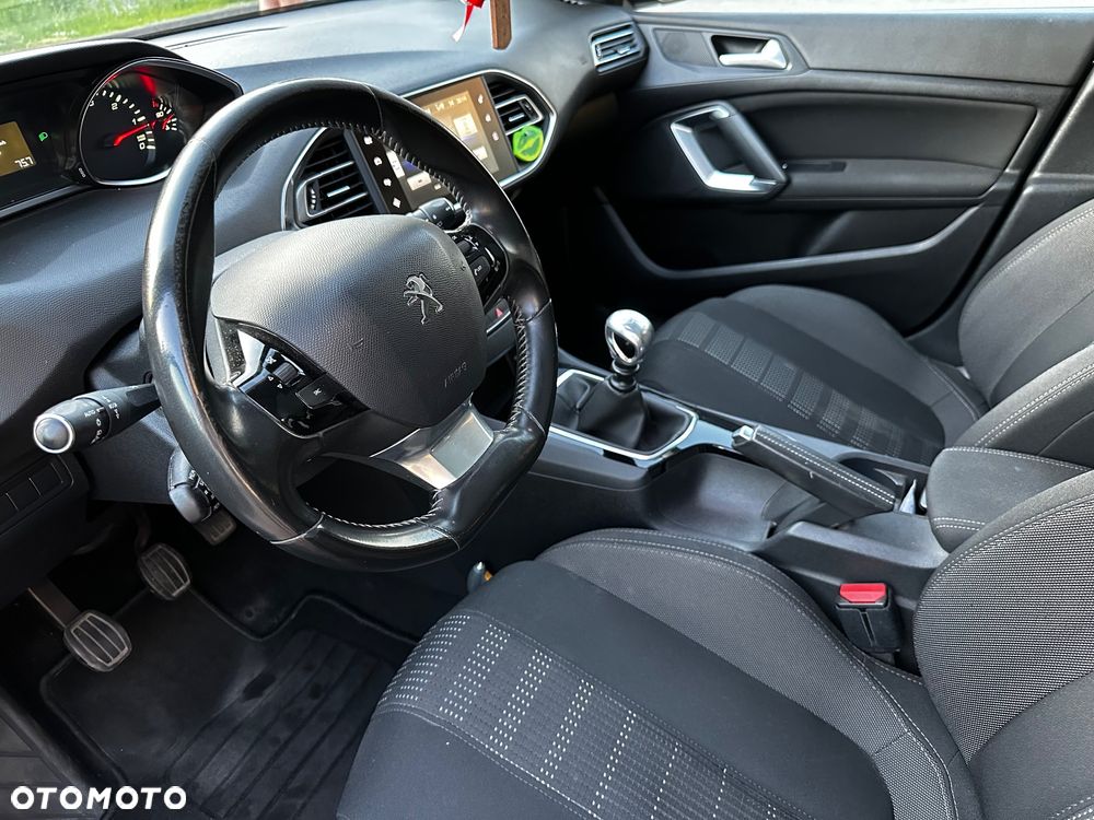 Peugeot 308 1.6 BlueHDi Active S&S - 10
