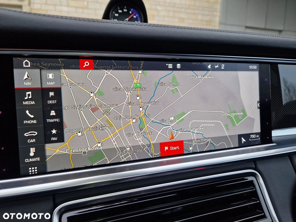 Porsche Panamera 4 - 23