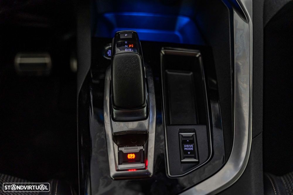 Peugeot 3008 1.6 Hybrid GT e-EAT8 - 34