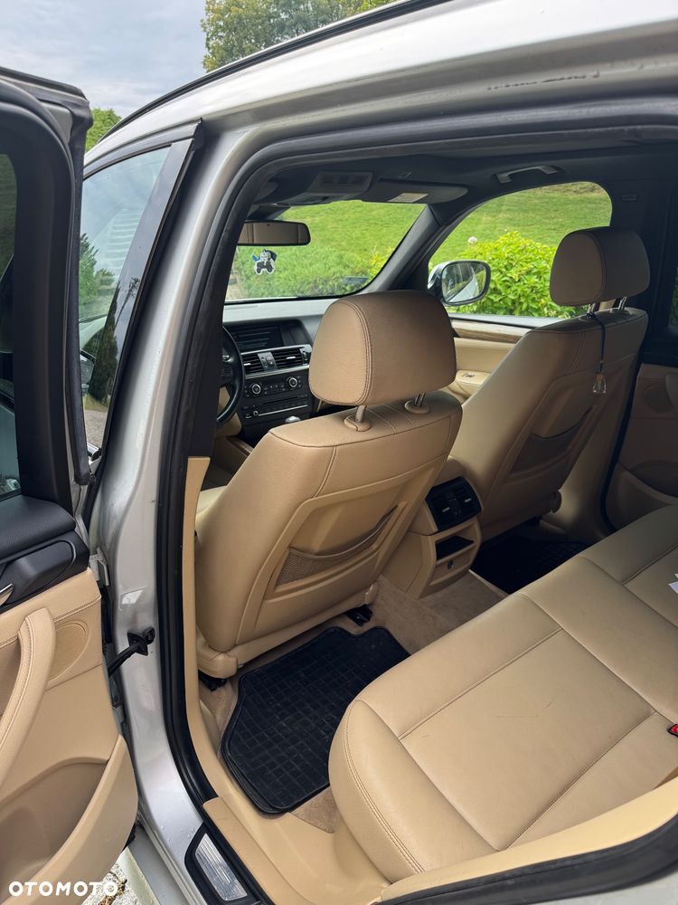 BMW X3 xDrive20d - 8