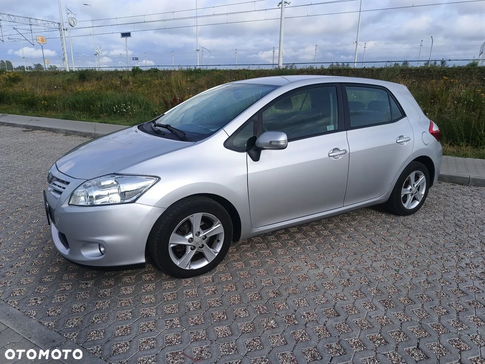 Toyota Auris 1.6 Sol - 5