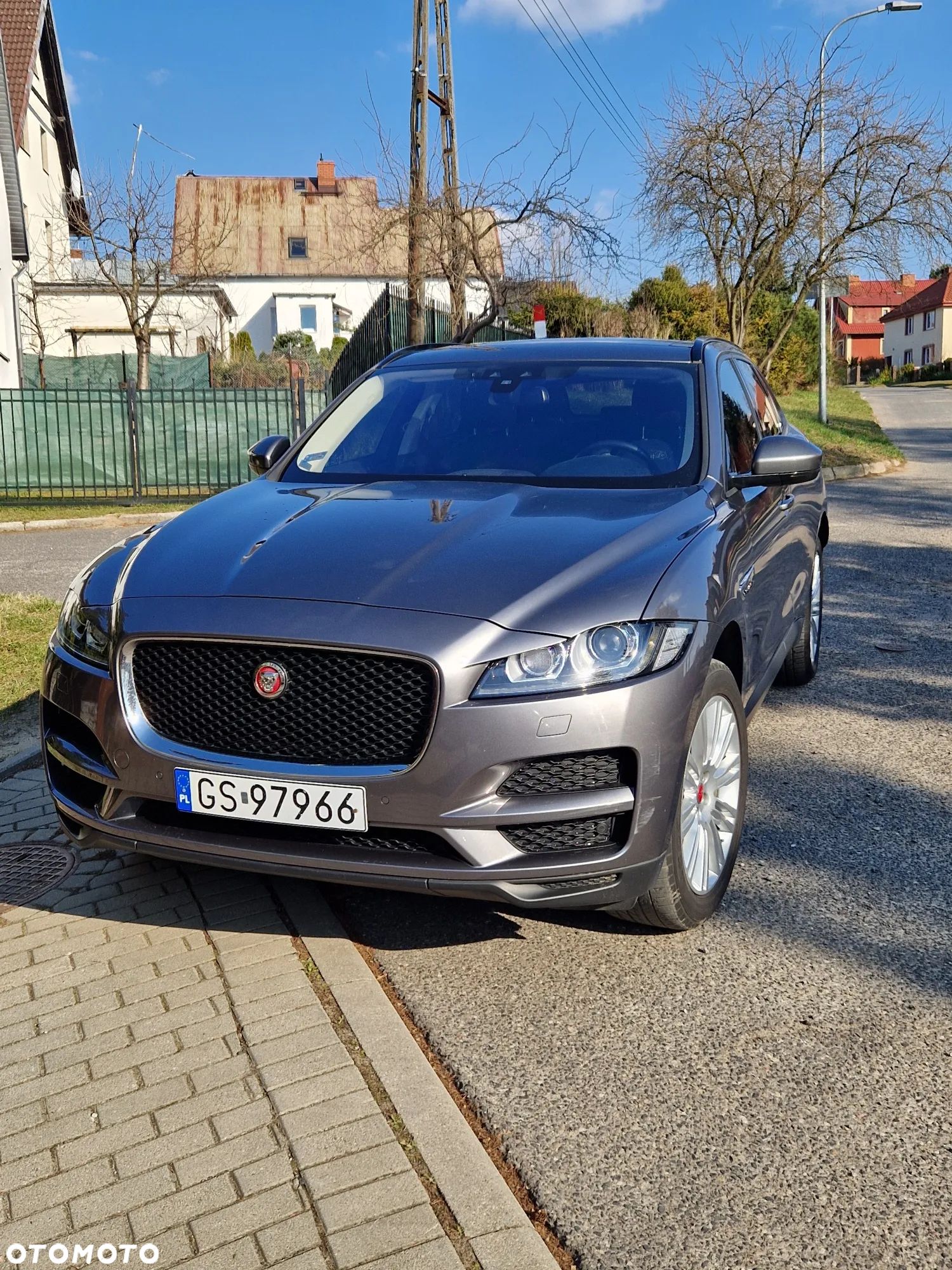 Jaguar F-Pace - 1