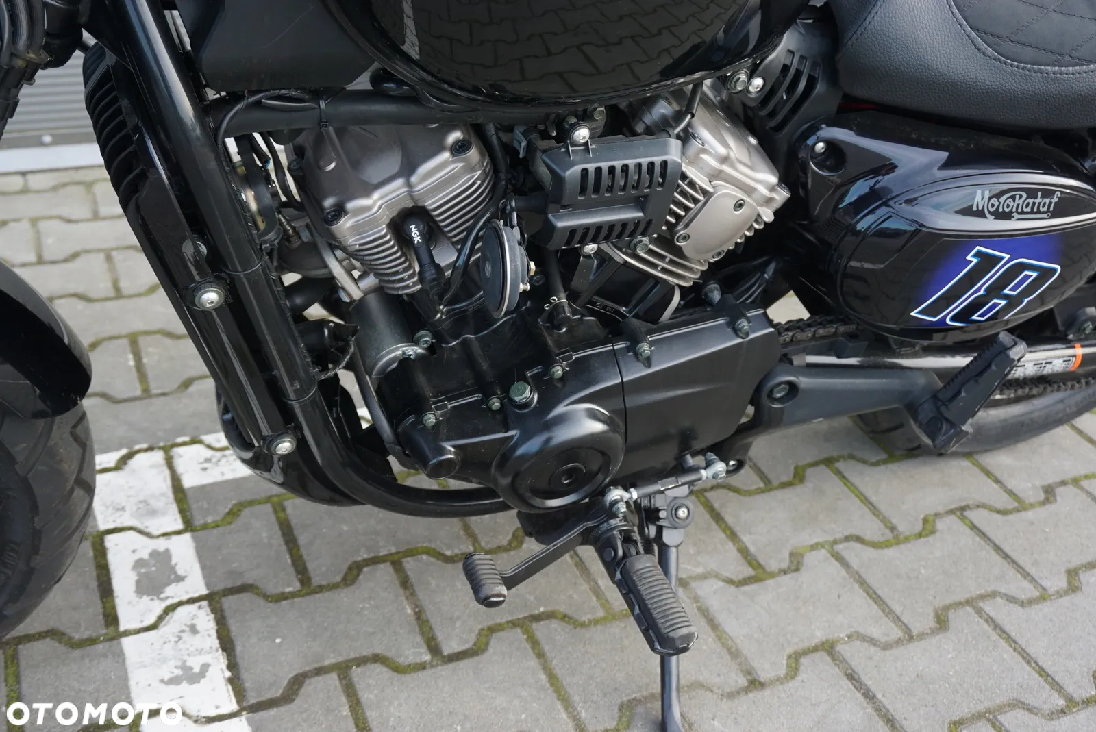 Hyosung GV - 24