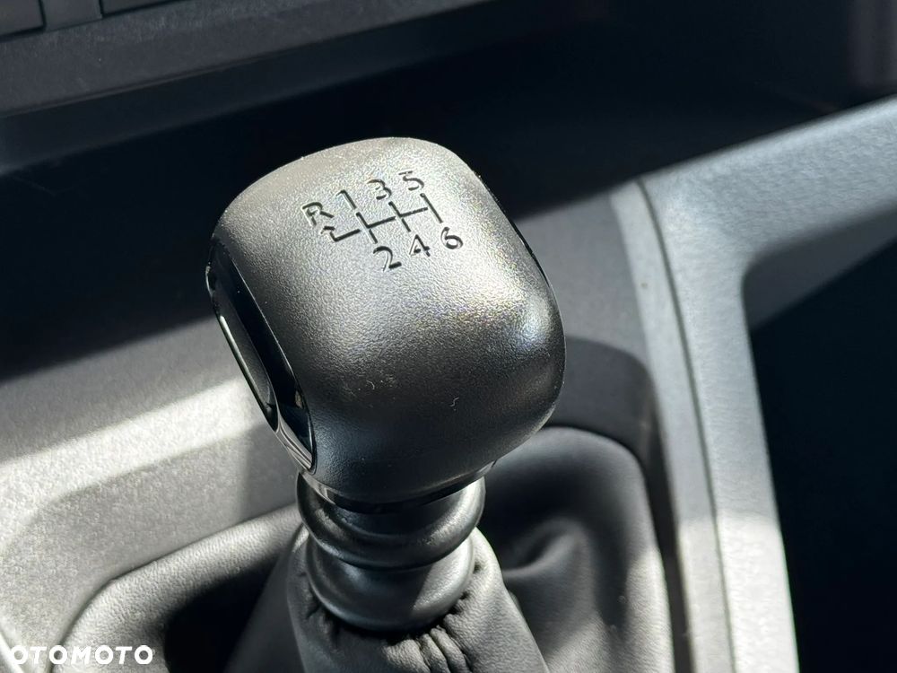 Opel Vivaro Kombi Extra Long 2,7t Enjoy - 39