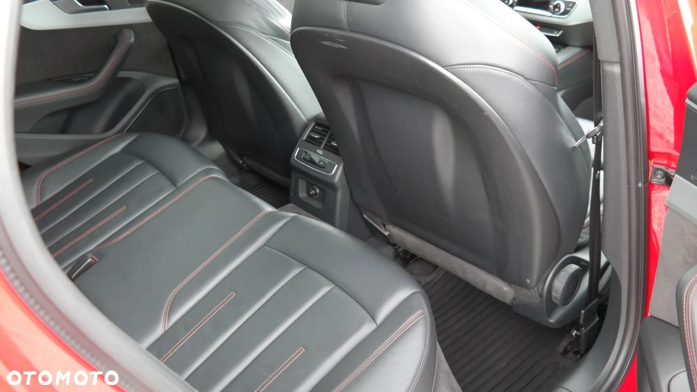 Audi A4 Limousine 35 TFSI mHEV S Line S tronic - 28