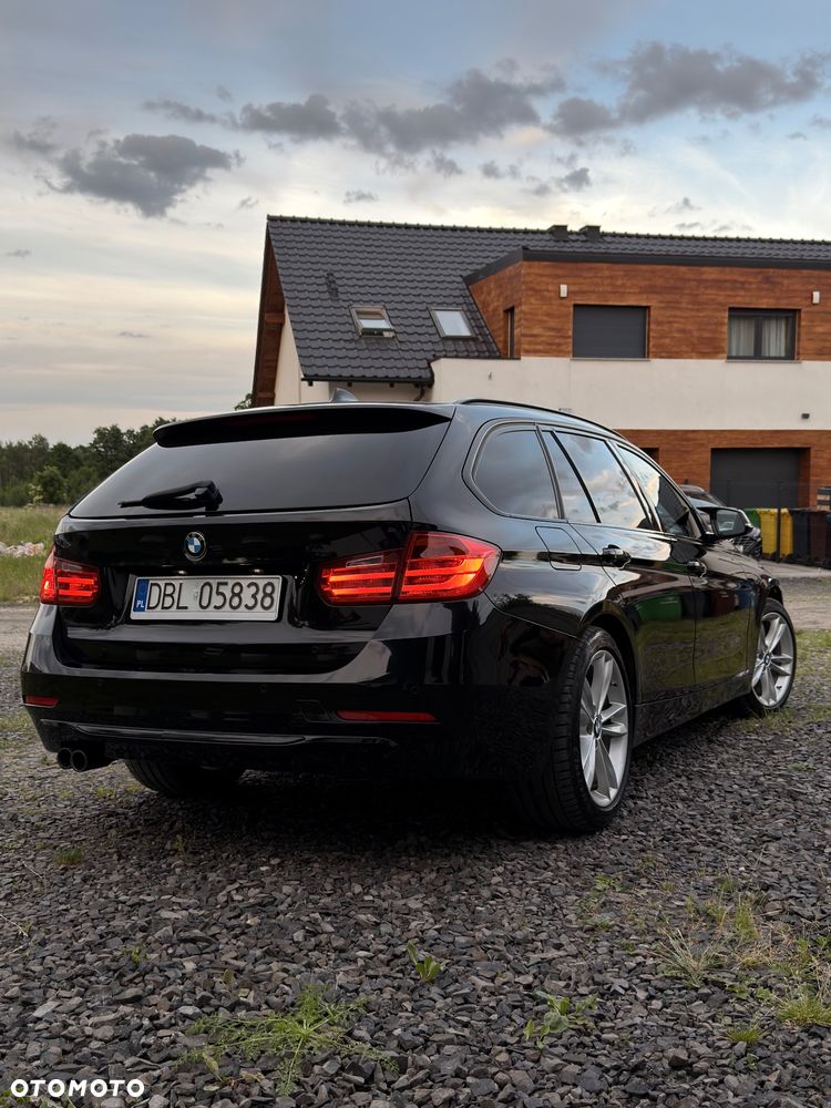 BMW Seria 3 330d xDrive Sport Line EU6 - 7