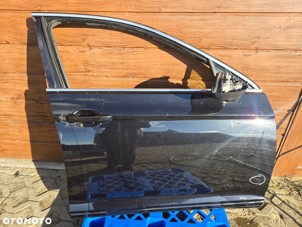 VW PASSAT B8 DRZWI PRAWY PRZÓD LC9X - 1