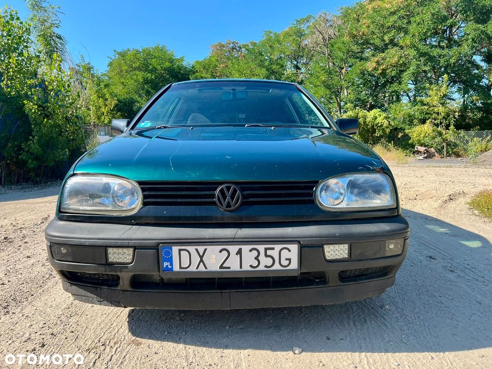 Volkswagen Golf 1.6 CL - 5