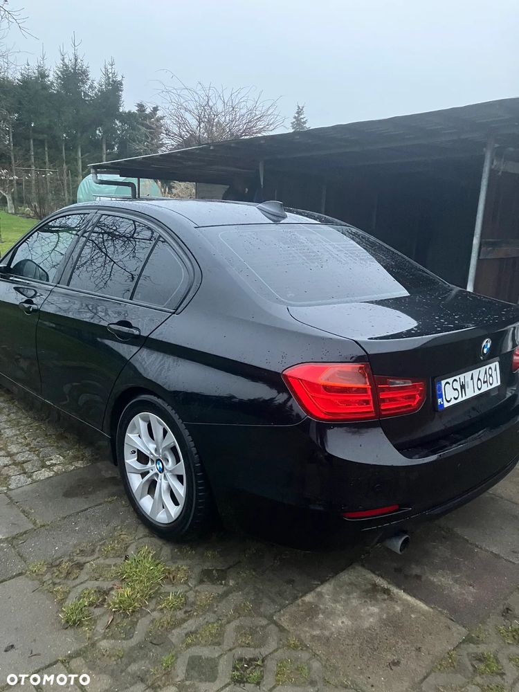 BMW Seria 3 316d Sport Line - 4