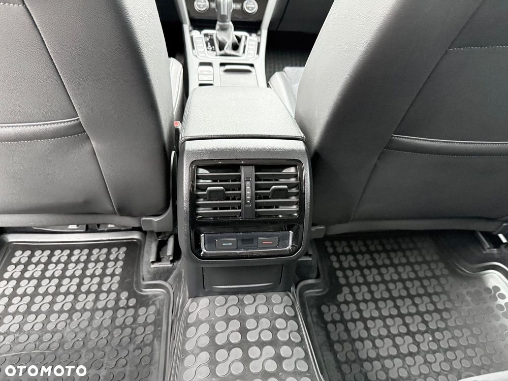 Volkswagen Passat Variant 2.0 TDI BMT Highline DSG7 - 20