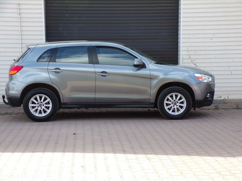 Mitsubishi ASX - 3