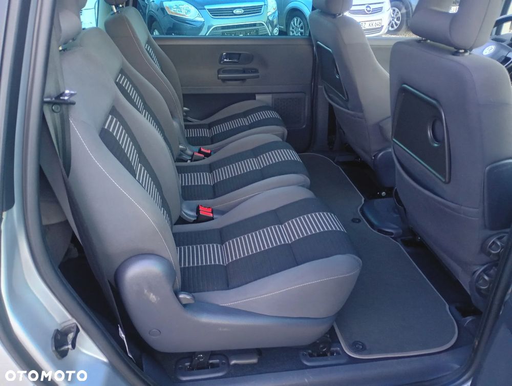 Volkswagen Sharan - 32